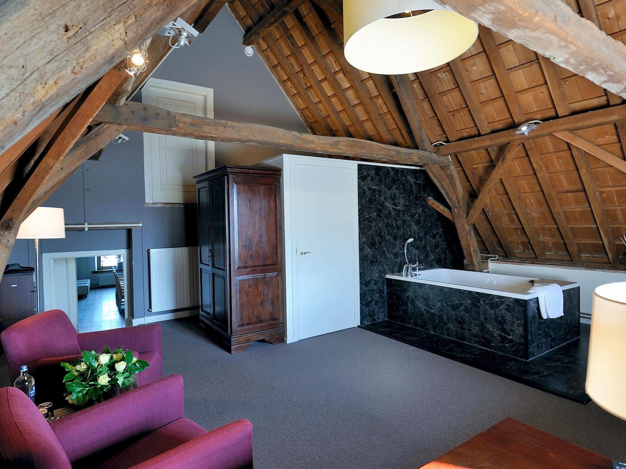 Hotel Het Raedthuys Sint-Maartensdijk Exterior foto